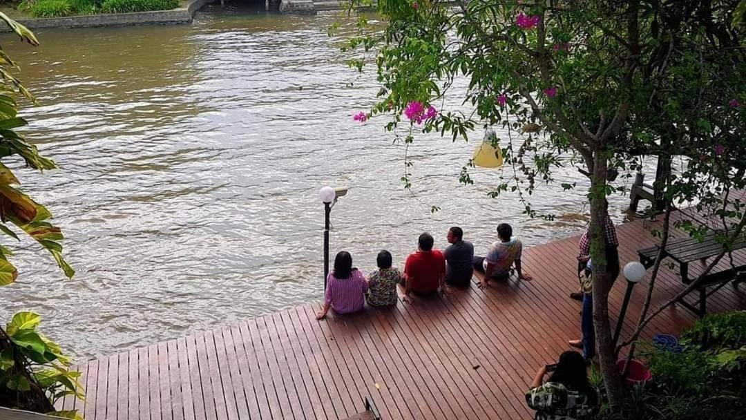 Resort Baan Mai Chai Khlong 암파와 외부 사진